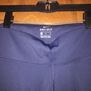 Nike Women’s Training Navy Capri Spandex